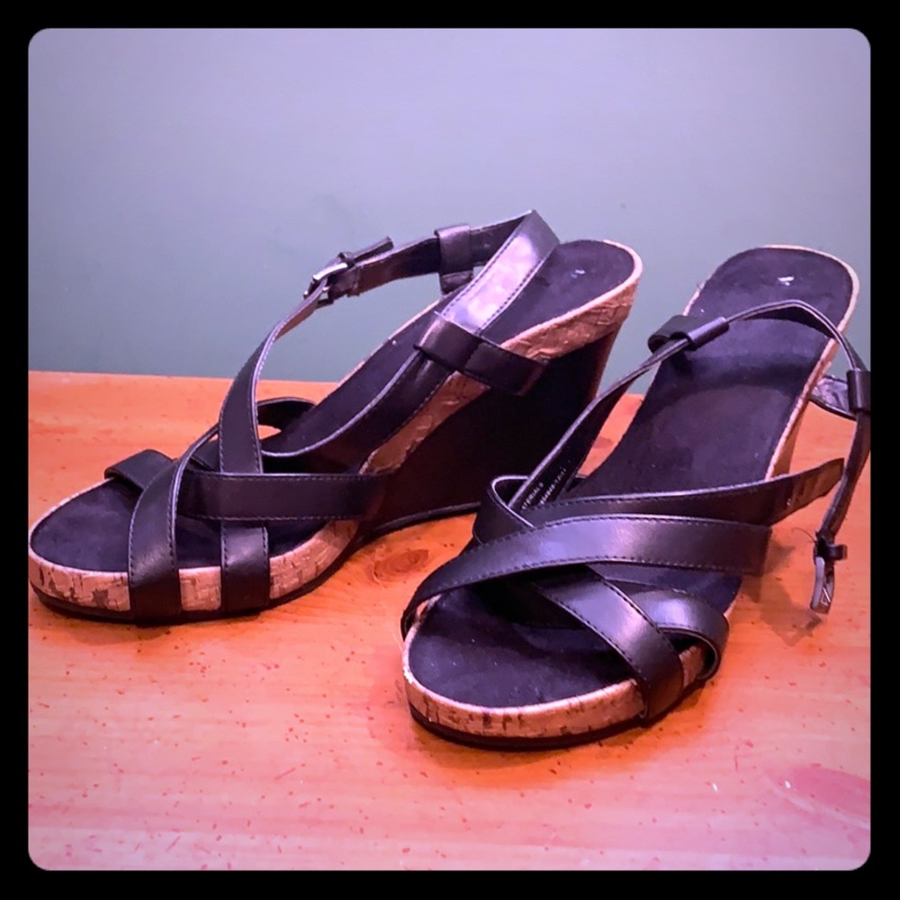 Merona Black Wedge size 10